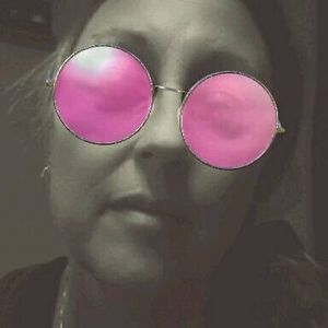 Meet your Posher, Shari